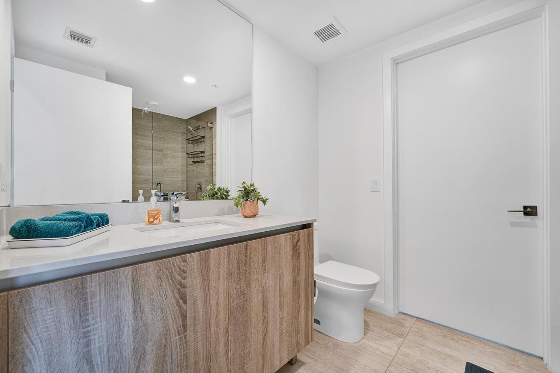 LUXURY NEW CONDO AT MIAMI DESIGN DISTRICT