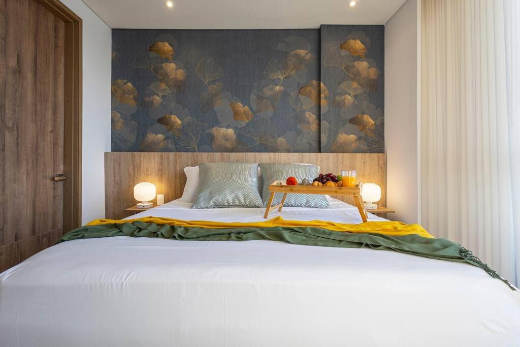 Beachfront Condo 1605 Murano Centro 1, Near Walled City Airport Pick Up