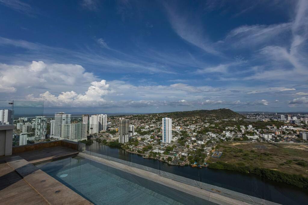 Beachfront Condo 1605 Murano Centro 1, Near Walled City Airport Pick Up