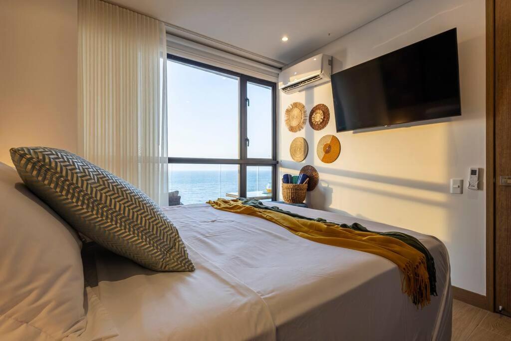 Beachfront Condo 1605 Murano Centro 1, Near Walled City Airport Pick Up