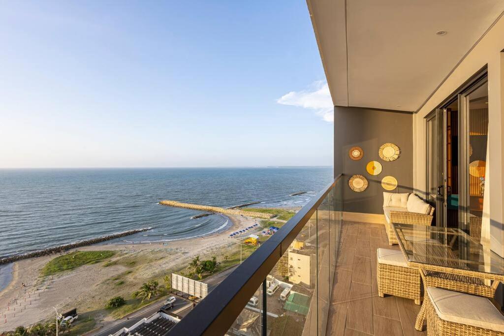 Beachfront Condo 1605 Murano Centro 1, Near Walled City Airport Pick Up