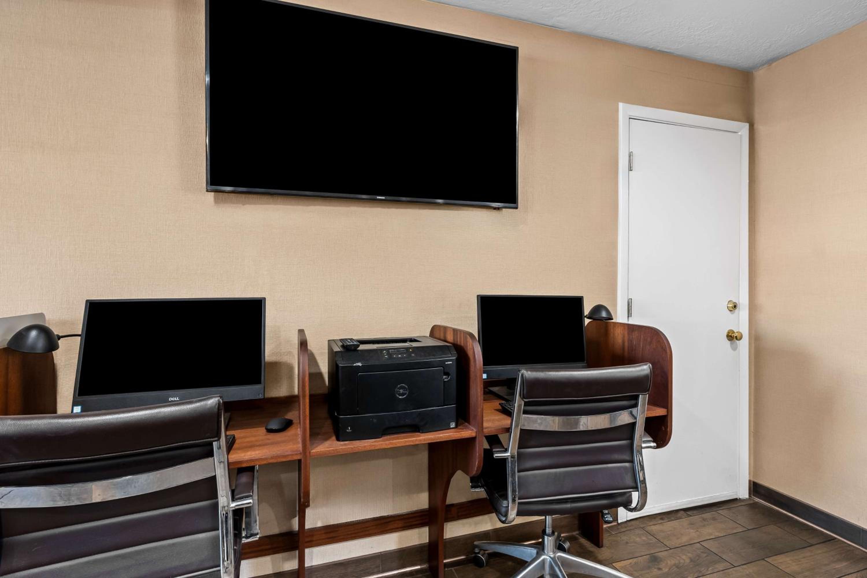 Best Western University Lodge