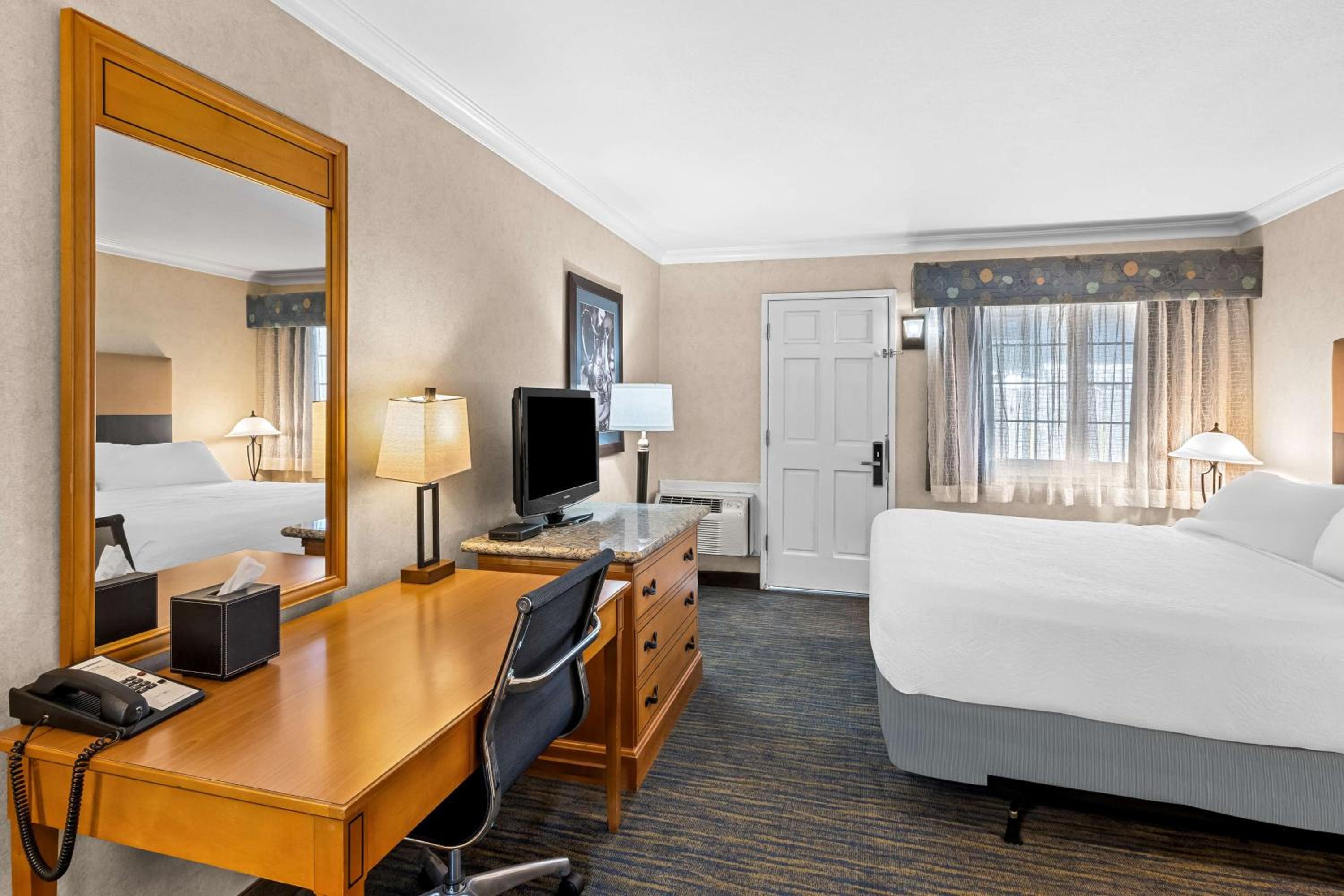 Best Western University Lodge