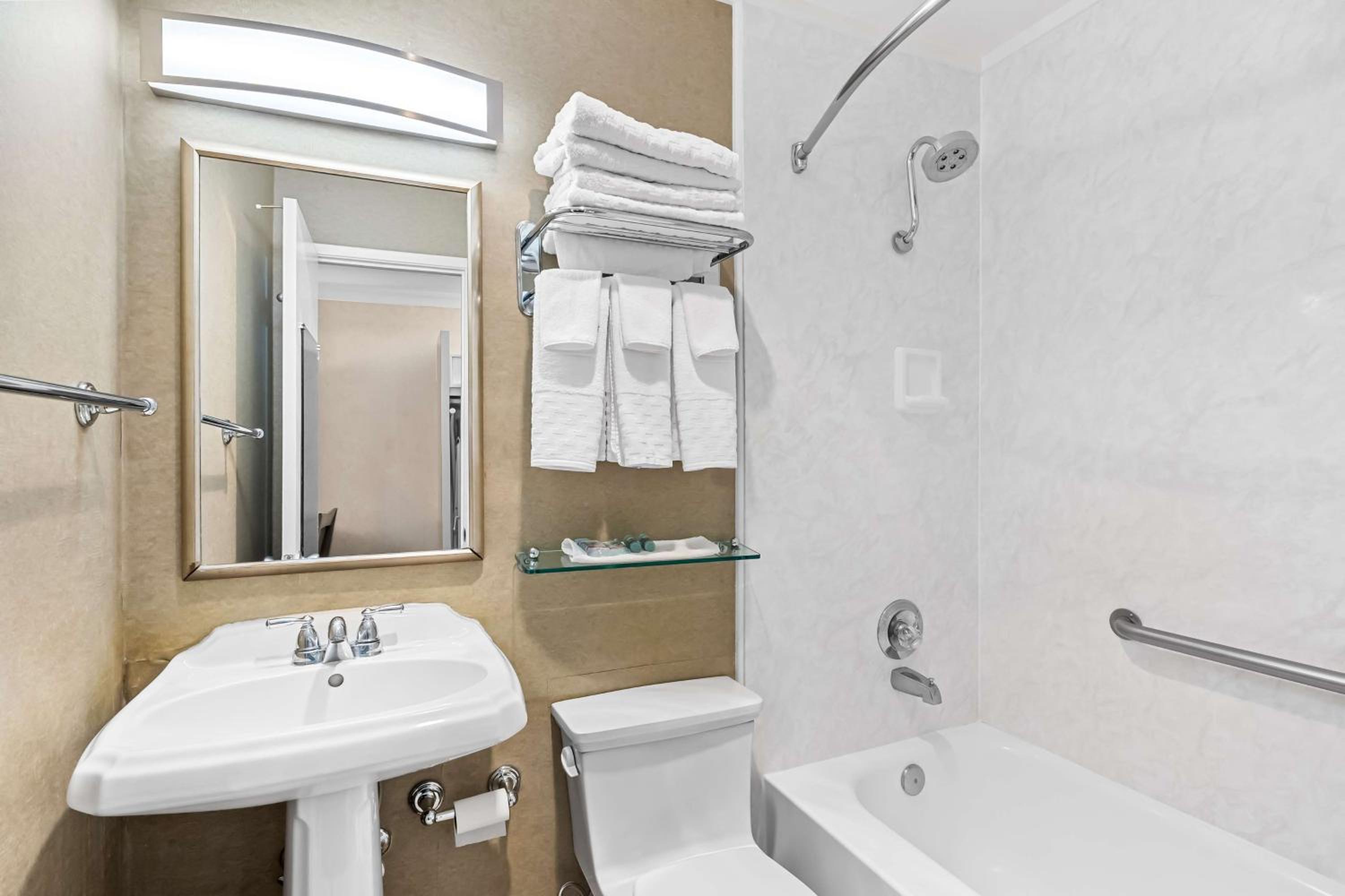 Best Western University Lodge