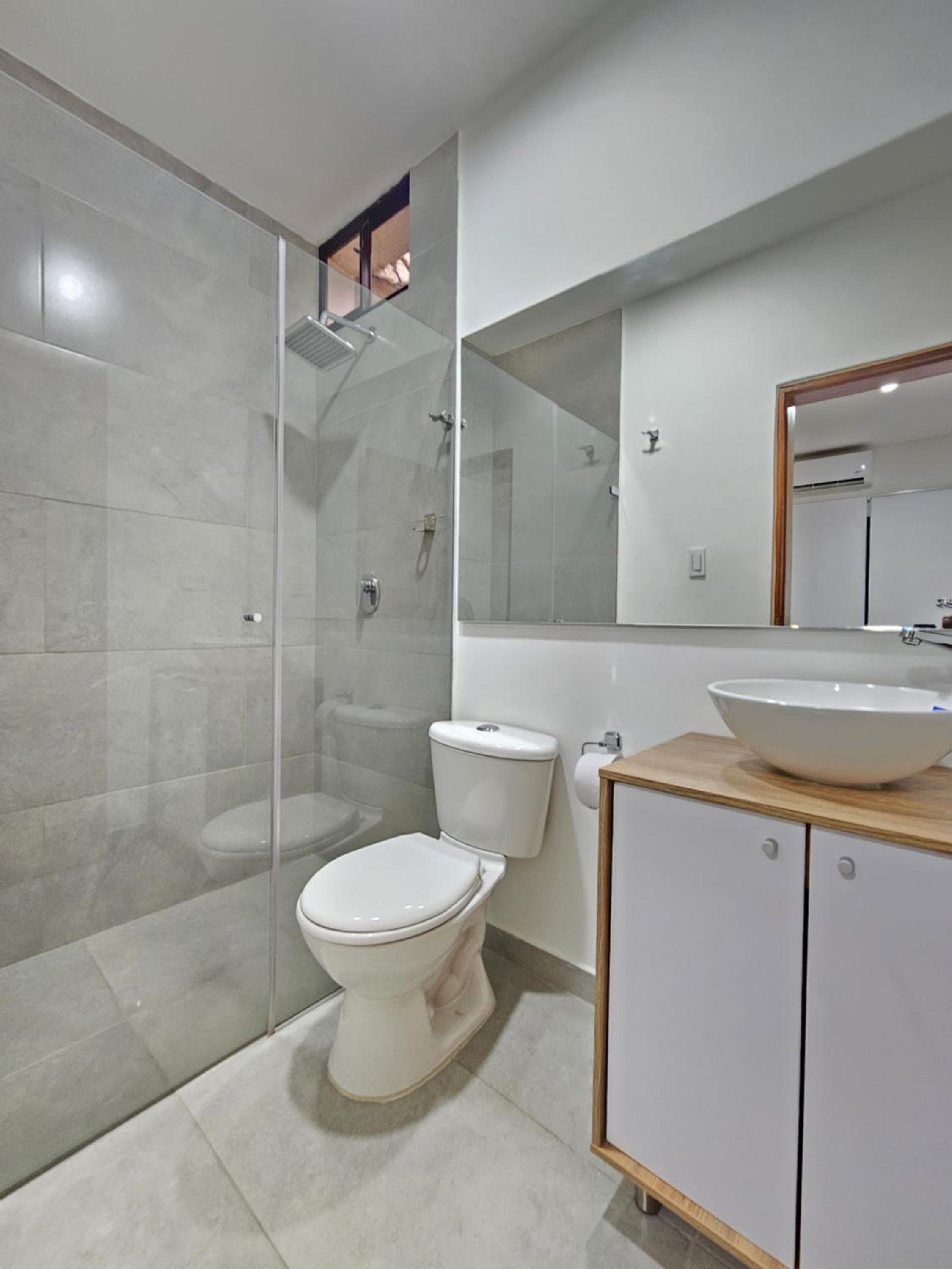 Moderno y acogedor apartamento para compartir!