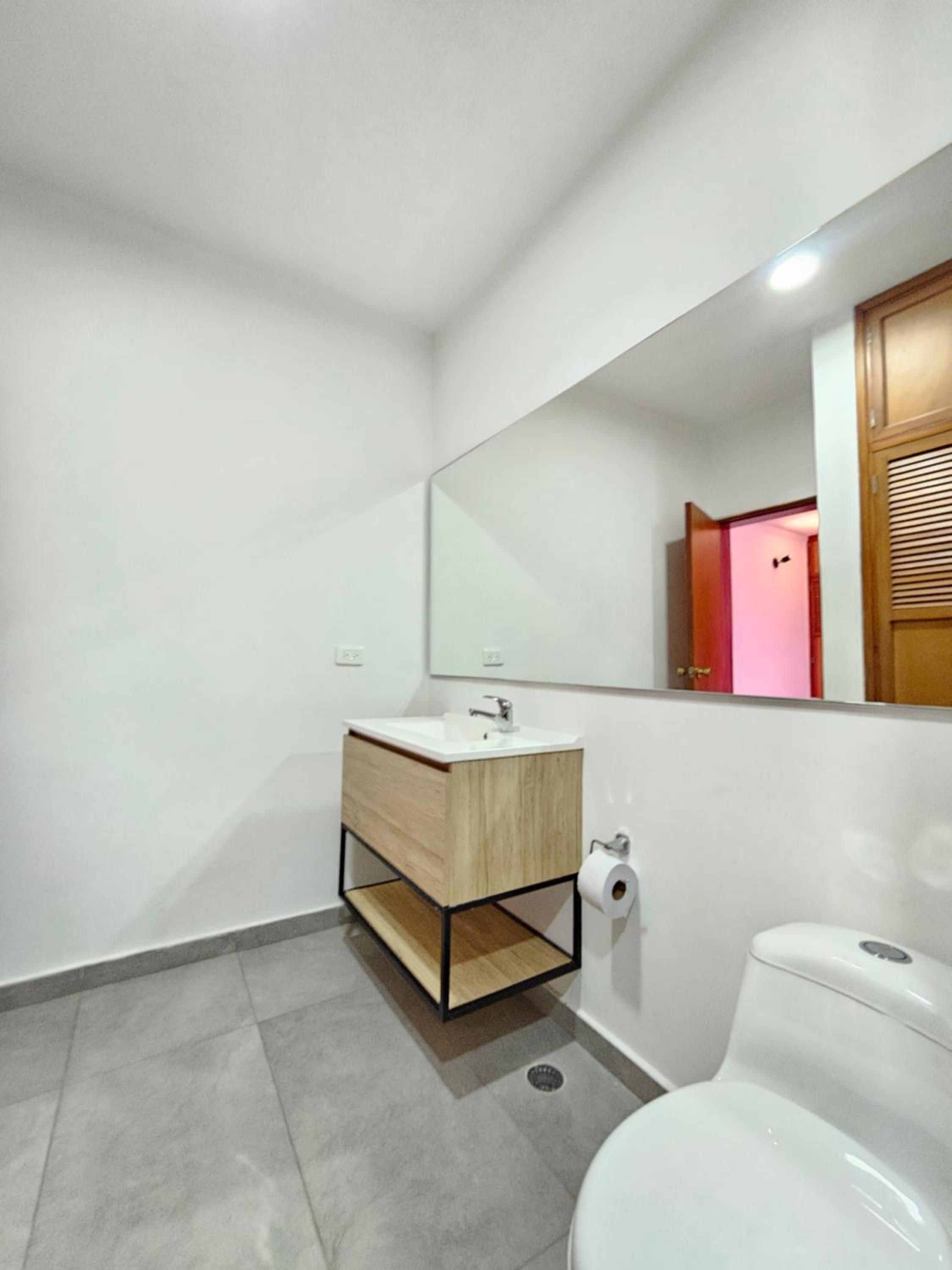 Moderno y acogedor apartamento para compartir!