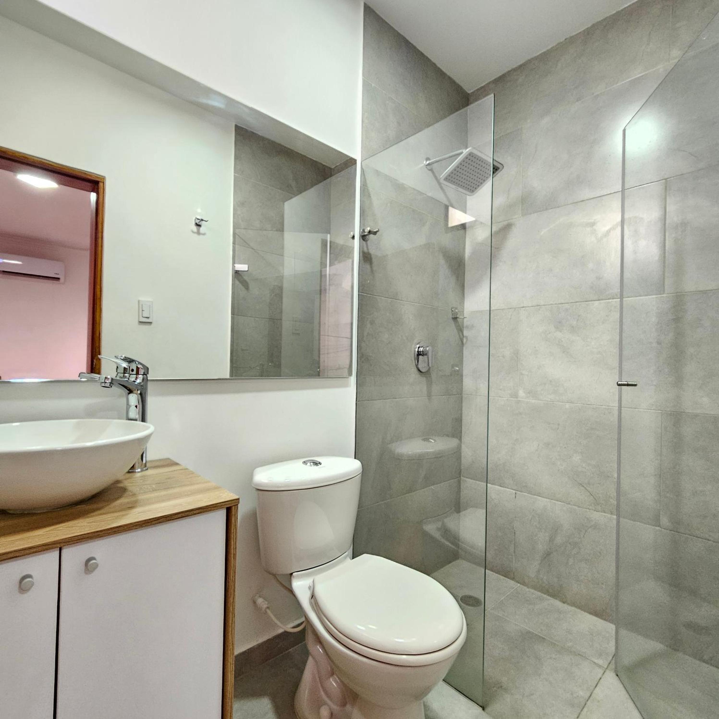 Moderno y acogedor apartamento para compartir!
