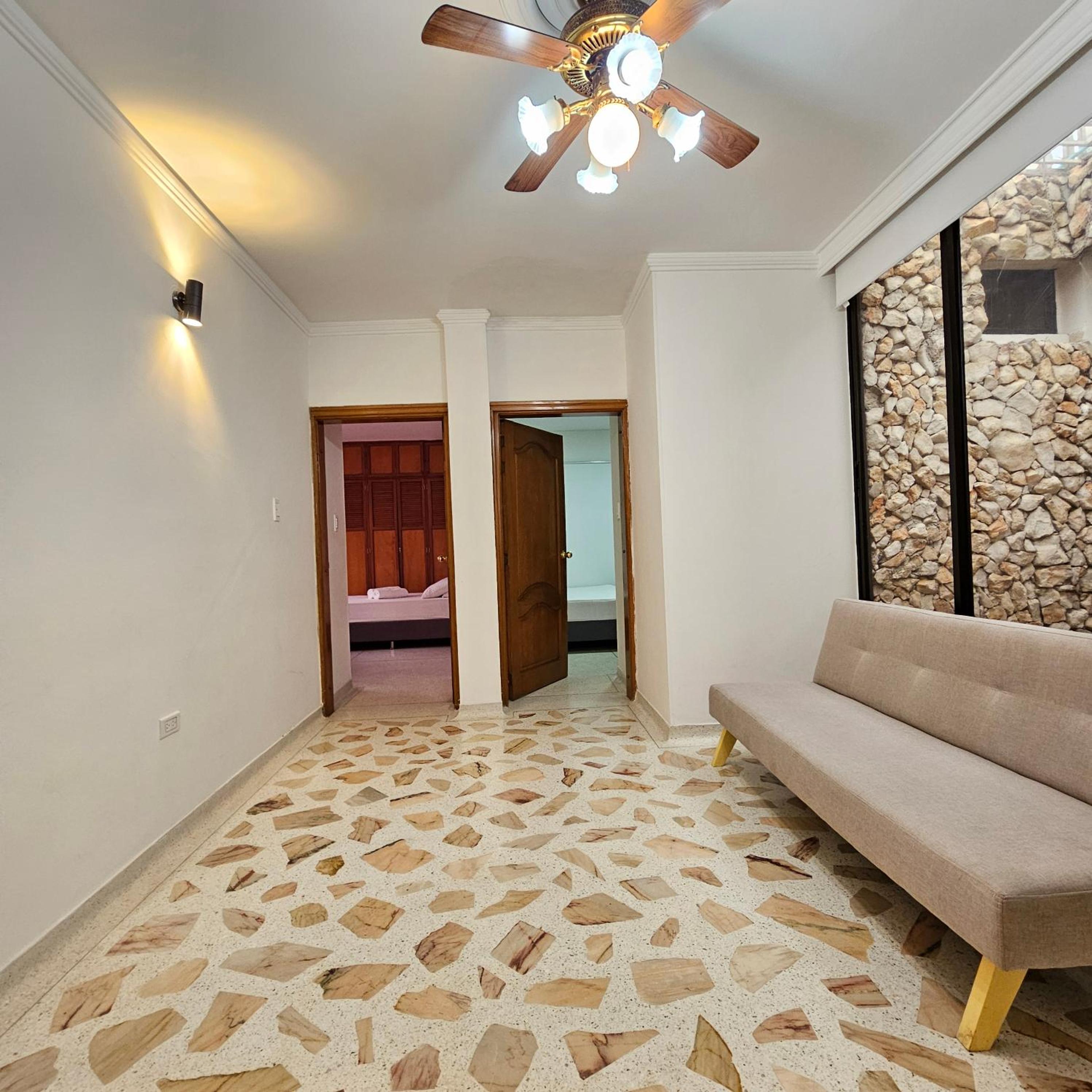 Moderno y acogedor apartamento para compartir!