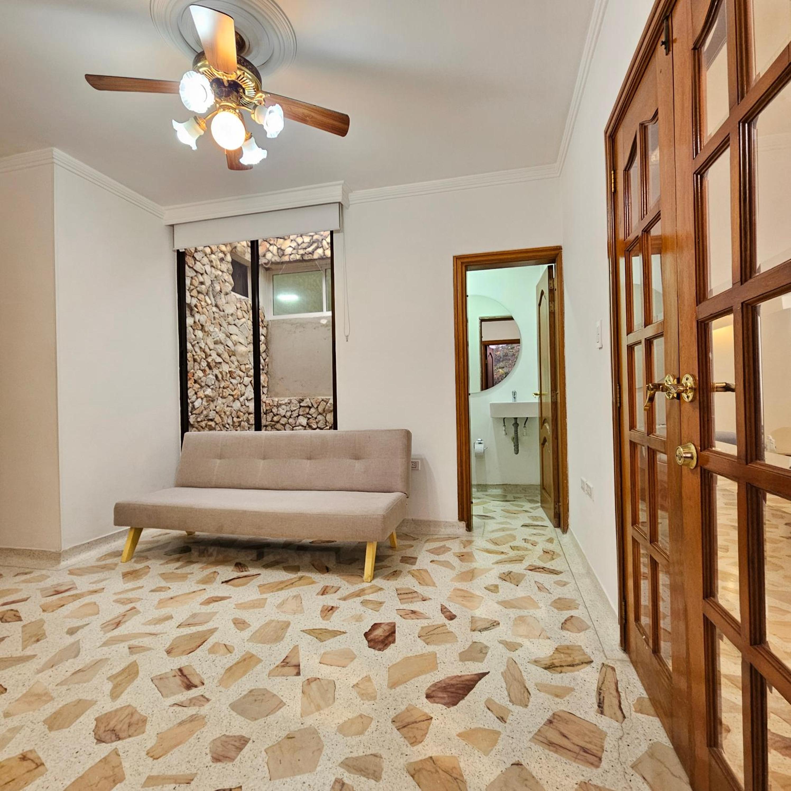 Moderno y acogedor apartamento para compartir!