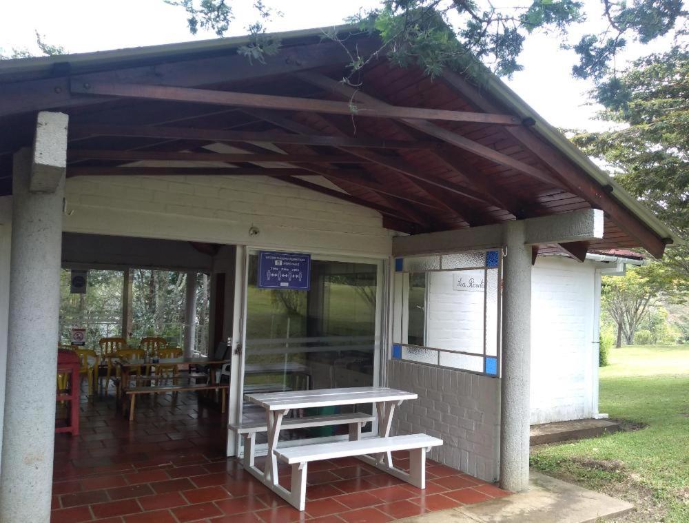 Agua viva cabañas