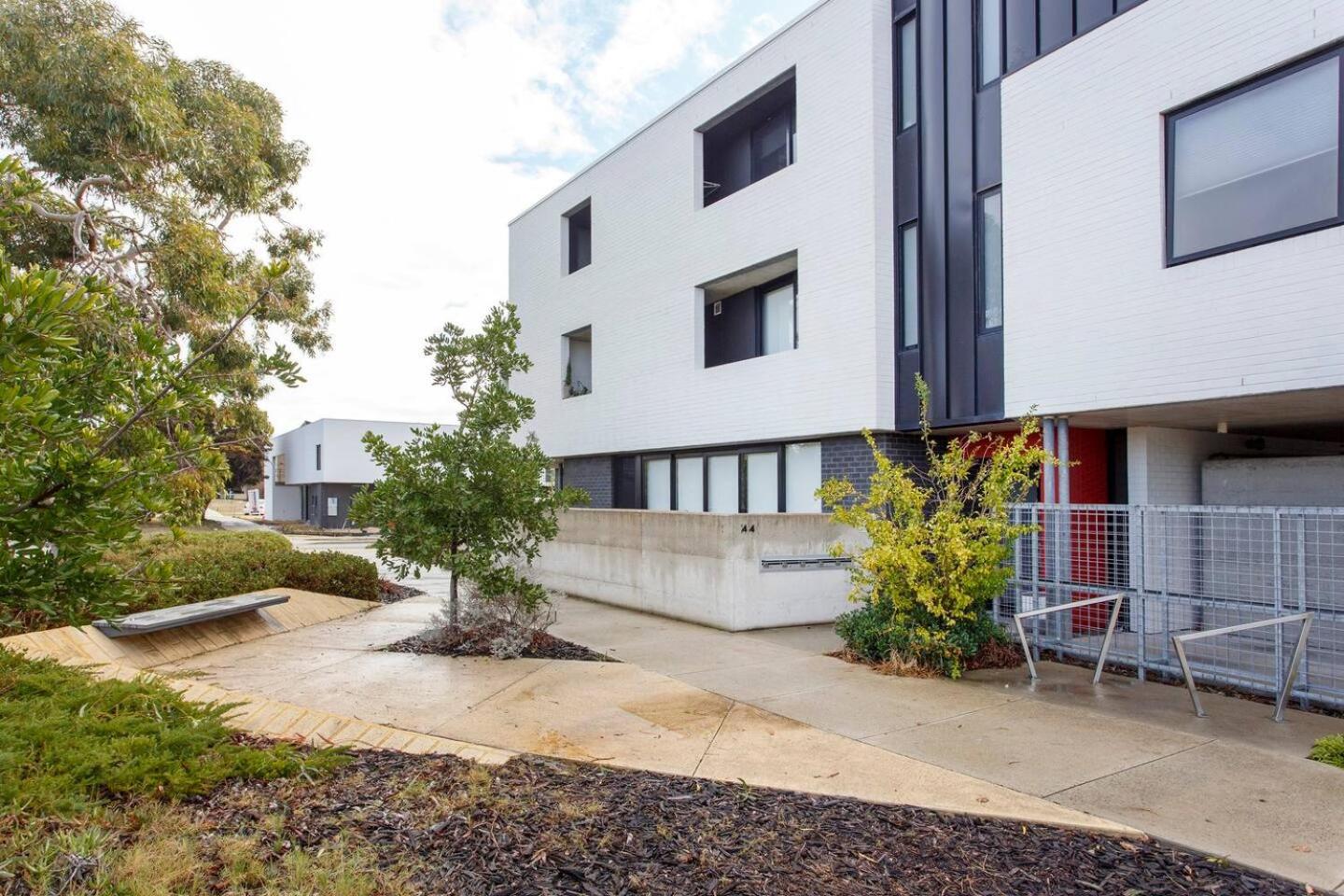 Knutsford Modern Spacious 5 min to Freo