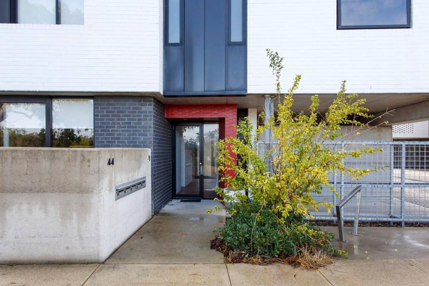 Knutsford Modern Spacious 5 min to Freo