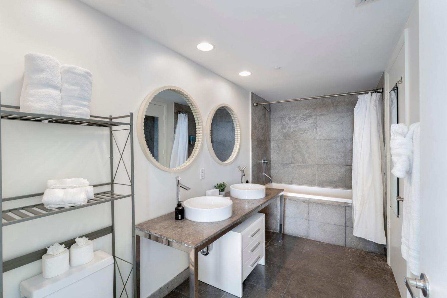 ICON W BRICKELL BY IMD MIAMI Elegant River View 1BR 1BA