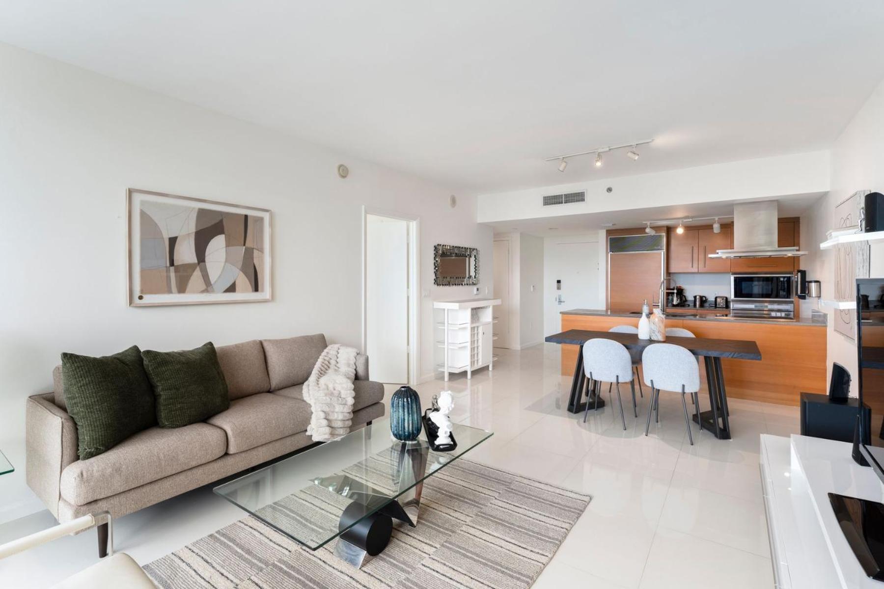ICON W BRICKELL BY IMD MIAMI Elegant River View 1BR 1BA