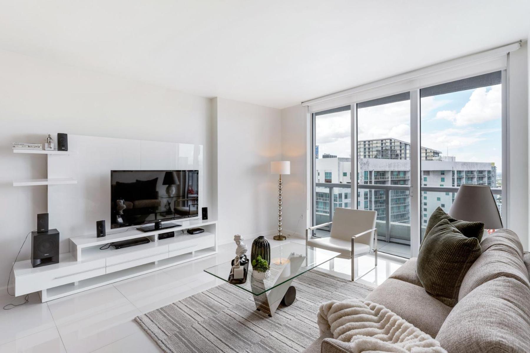 ICON W BRICKELL BY IMD MIAMI Elegant River View 1BR 1BA