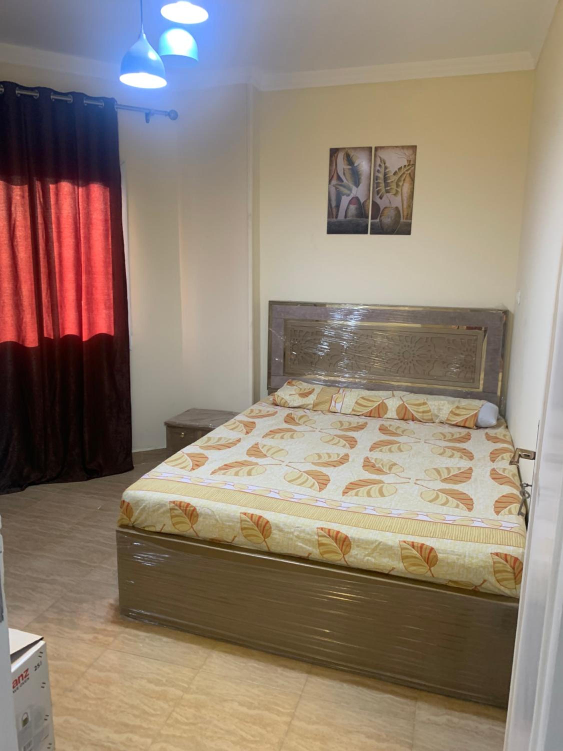 Superior 2BDR Apartment Overlooking the Main Street
