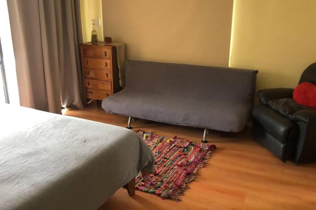 Encantadora casa para 12 con piscina
