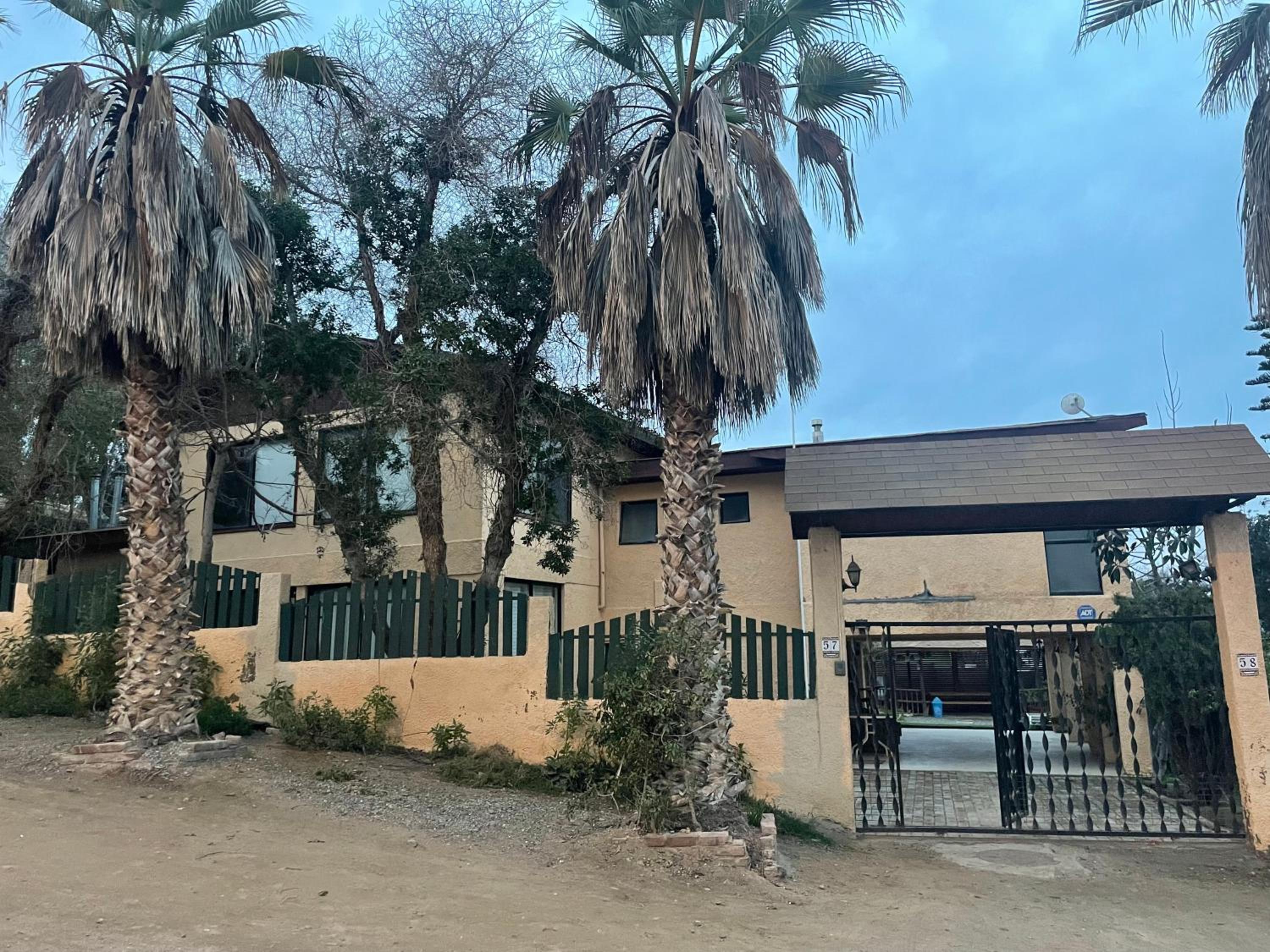 Encantadora casa para 12 con piscina