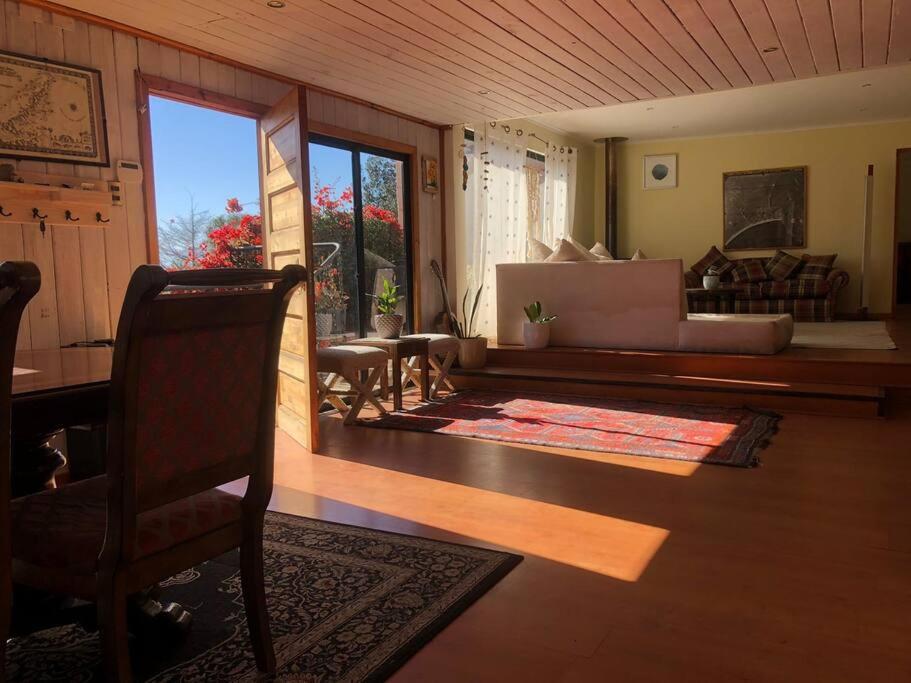 Encantadora casa para 12 con piscina