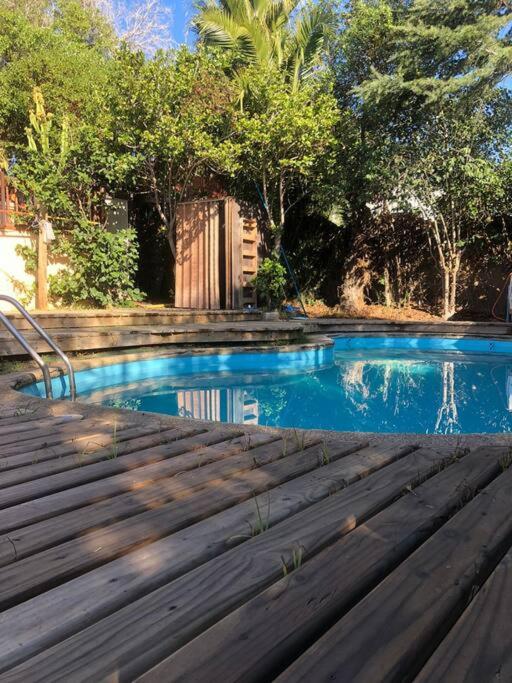 Encantadora casa para 12 con piscina