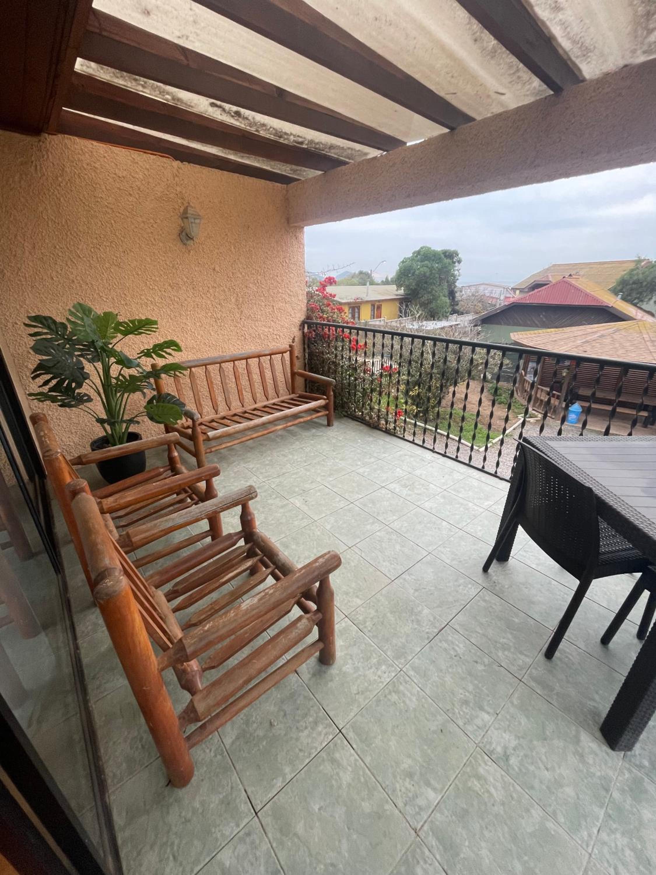 Encantadora casa para 12 con piscina