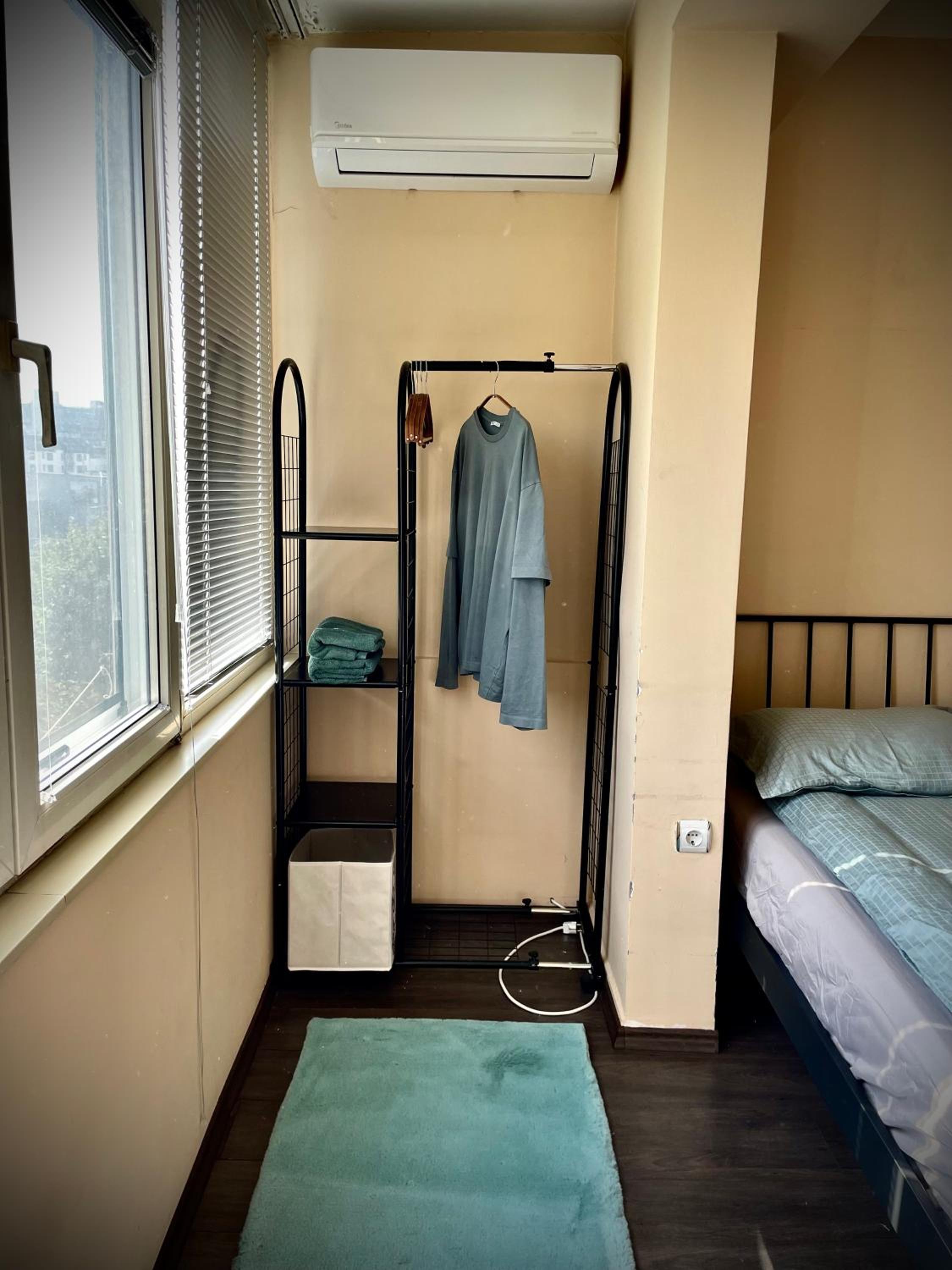 Cozy APT Free Parking Wi-Fi Netflix