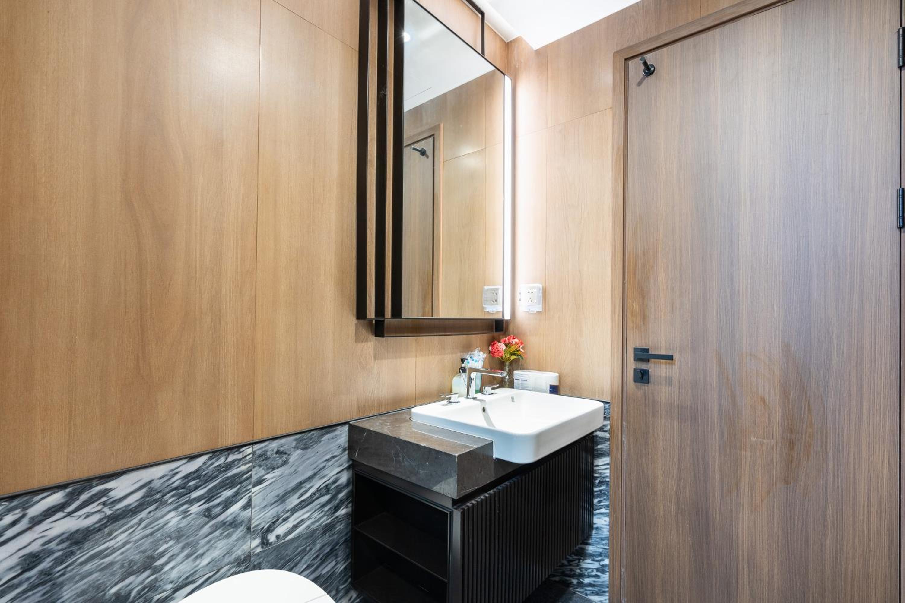 KN Holiday Apartment in Lumiere Riverside