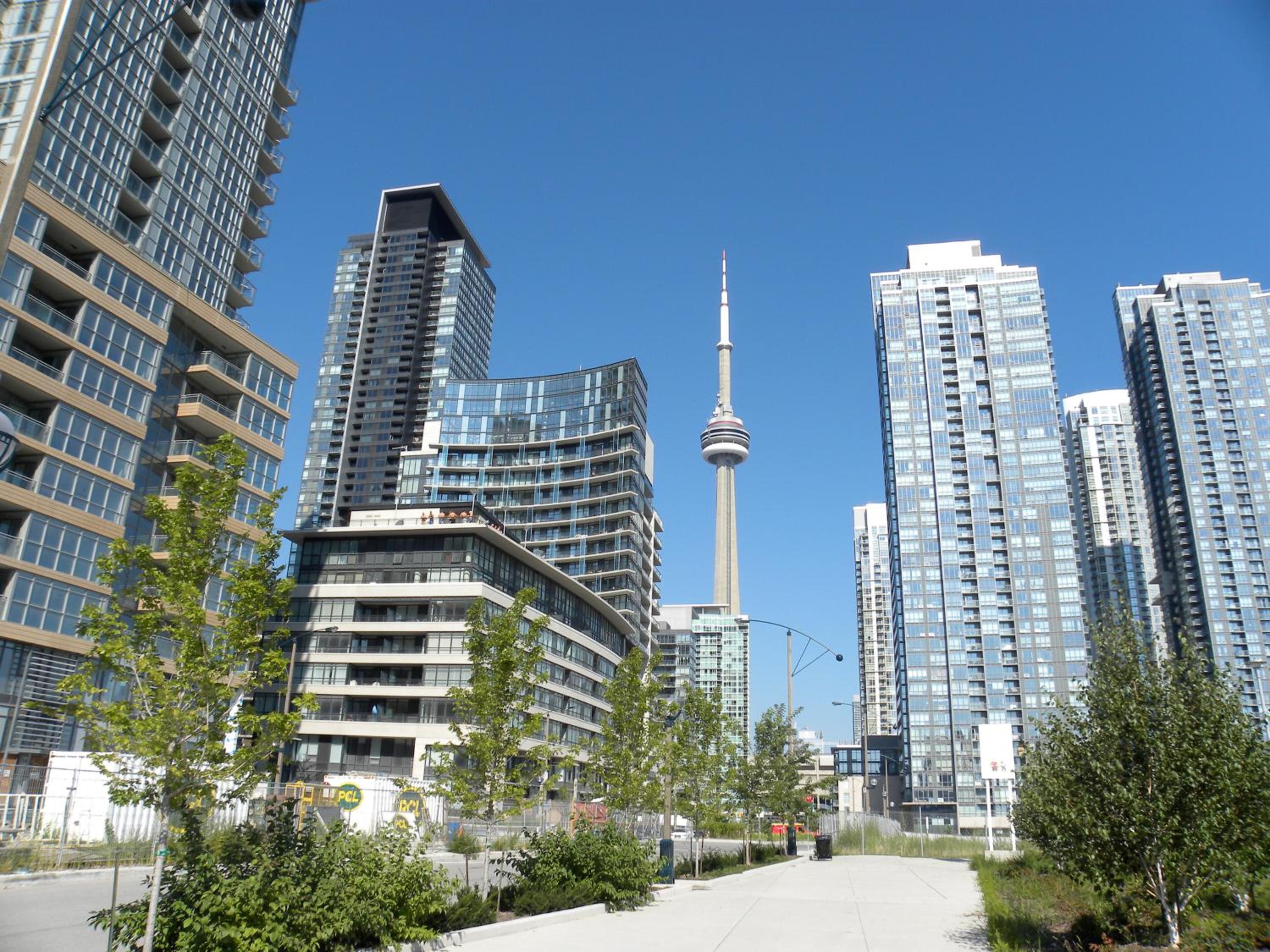 Large 2 bedrooms besides CN tower