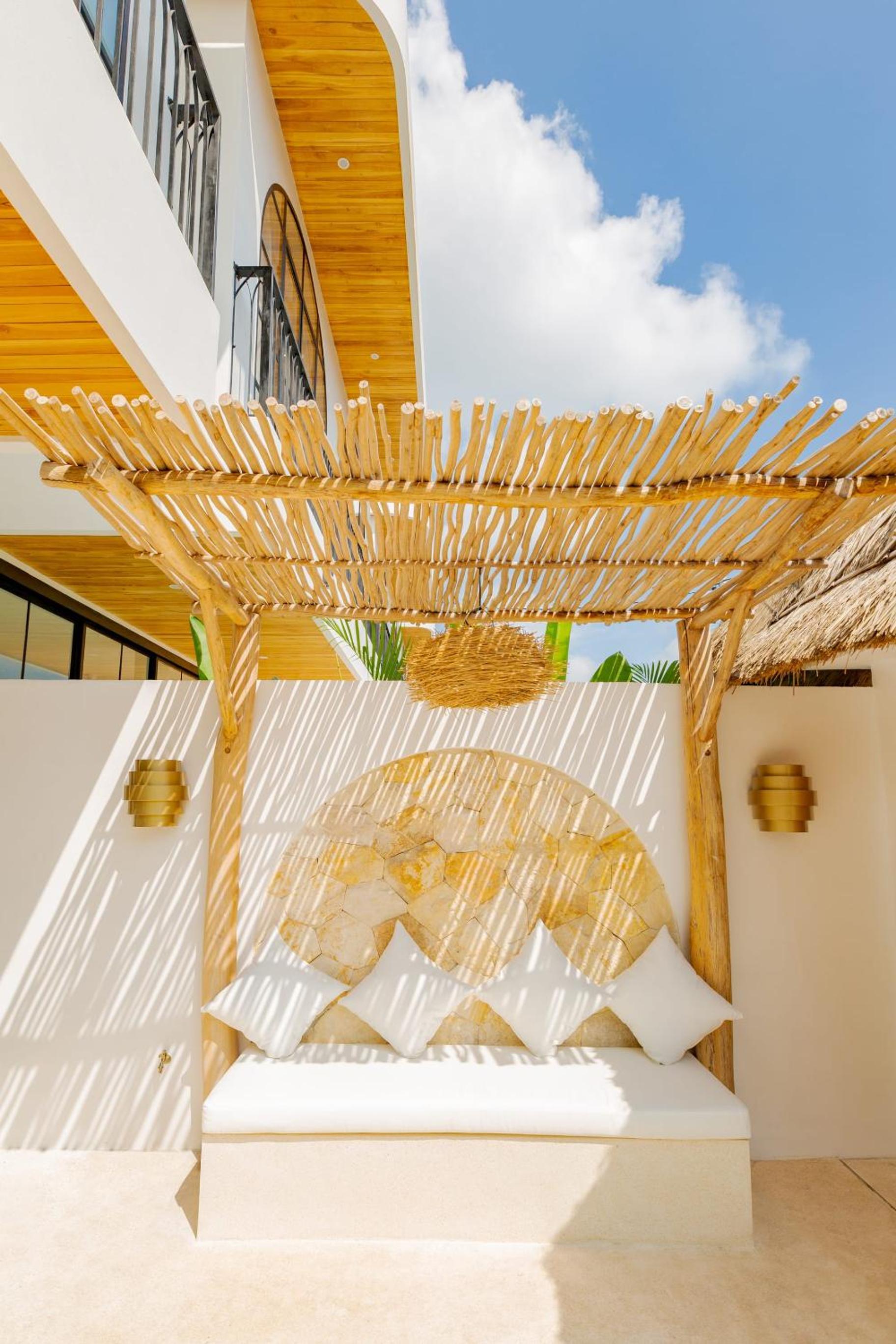 New Designer 2BR Villa in Canggu view 4