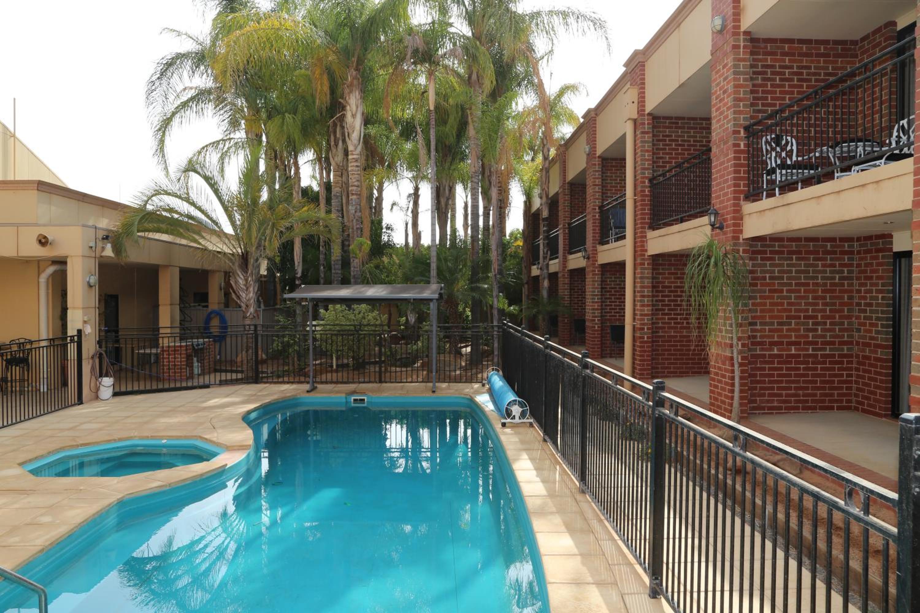 Wentworth Grande Resort