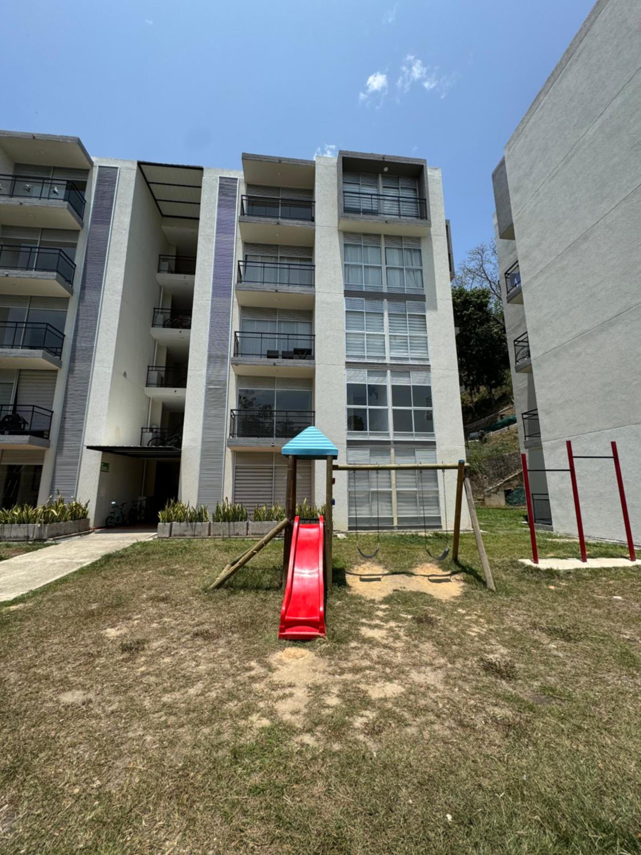Apto en Melgar, Terraza, BBQ privado y Piscina