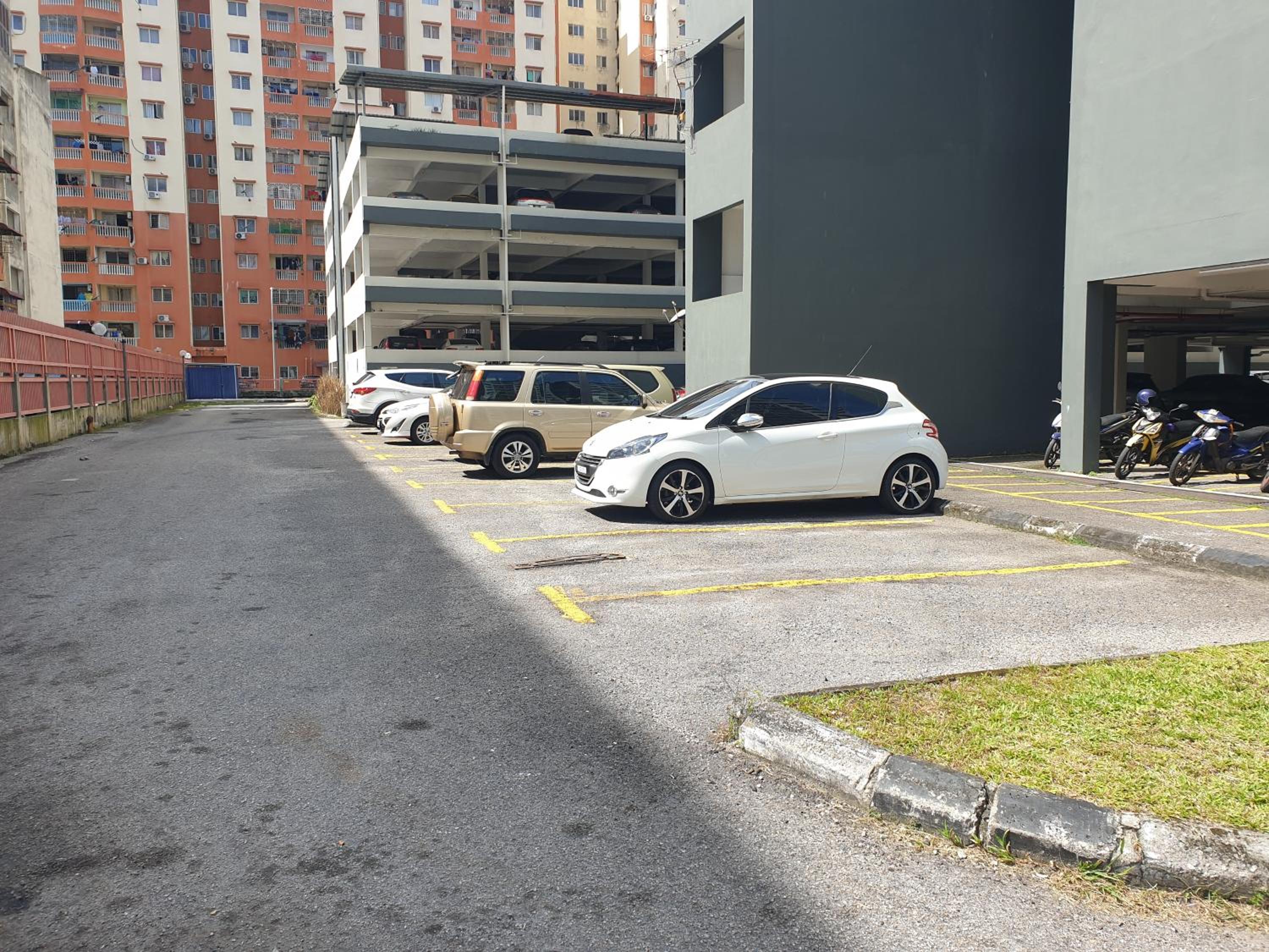 Photo 16