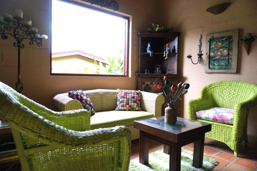 Casa Familiar y Naturaleza en Parcelación Privada