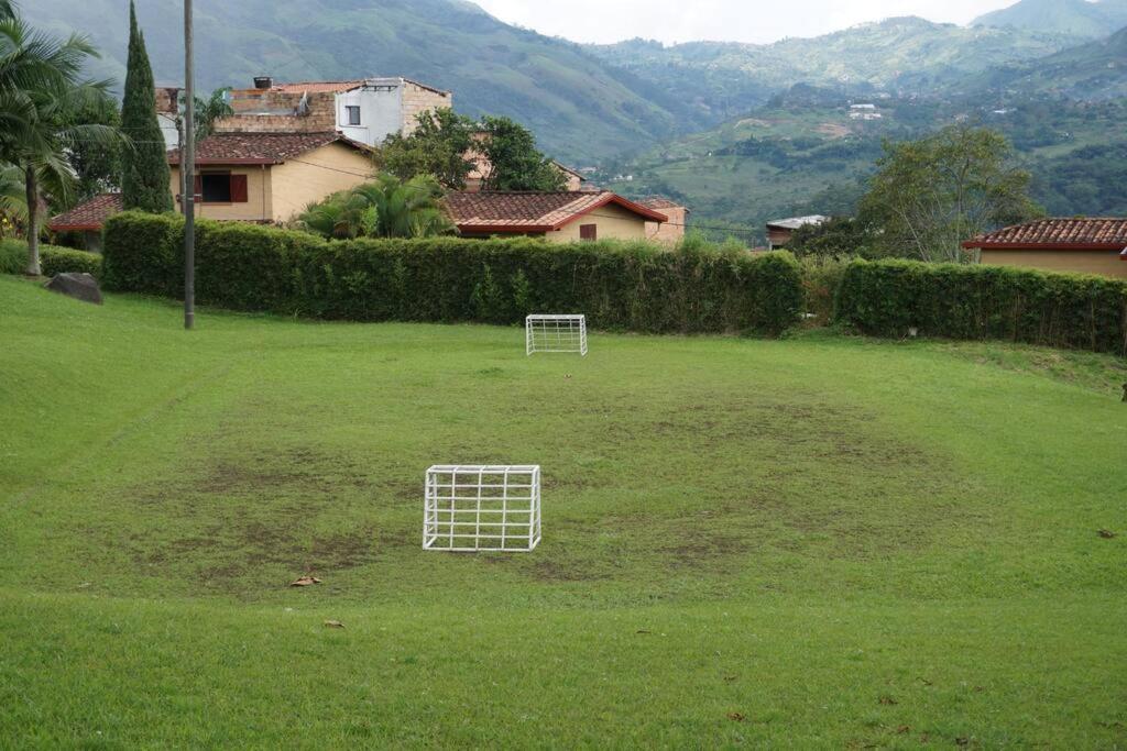 Casa Familiar y Naturaleza en Parcelación Privada