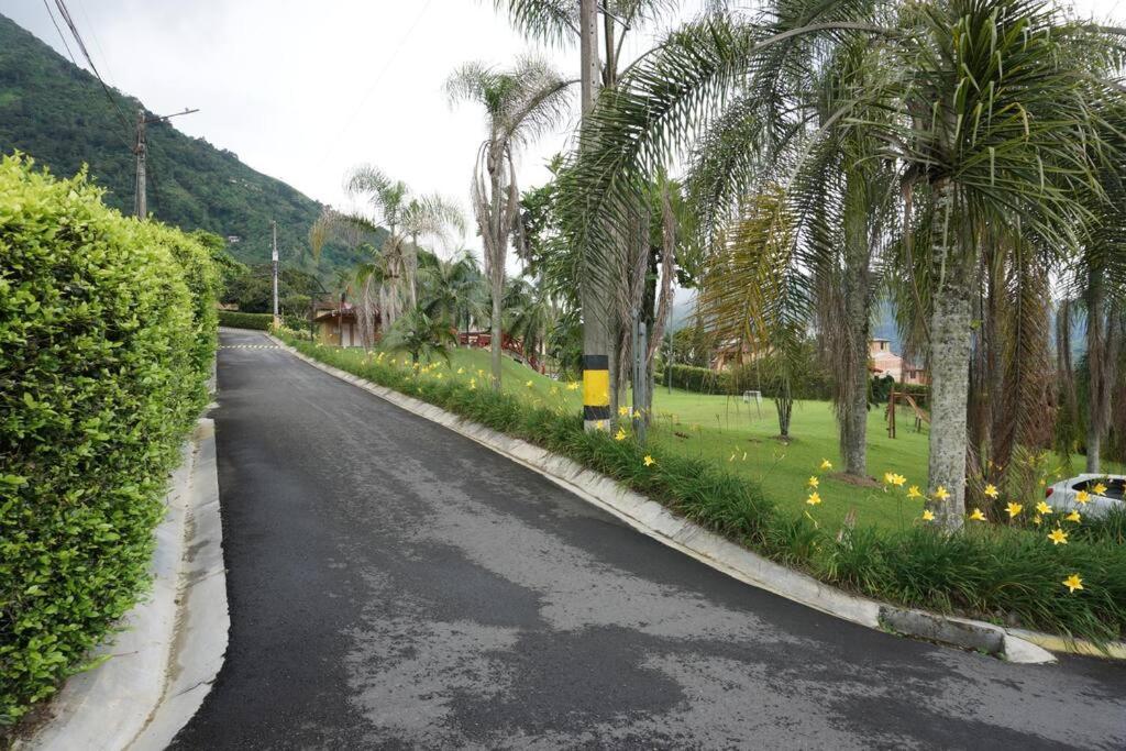 Casa Familiar y Naturaleza en Parcelación Privada
