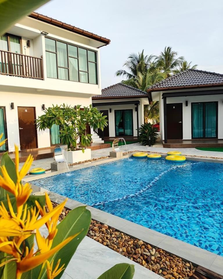 Smilang Chalet