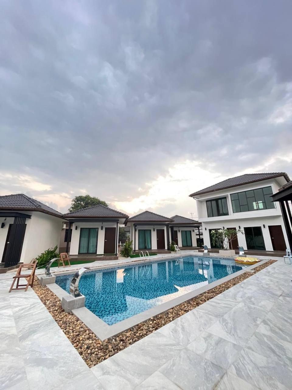 Smilang Chalet