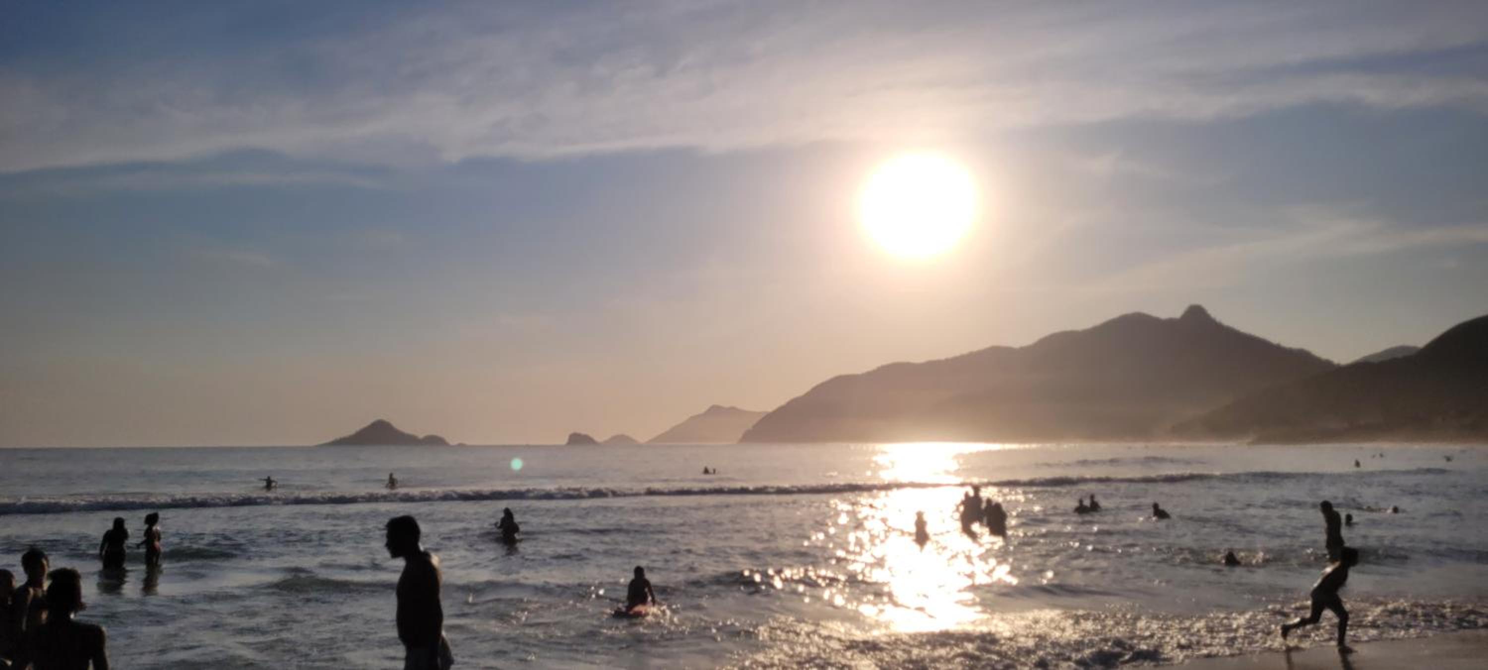 Apto praia pontal, vista mar