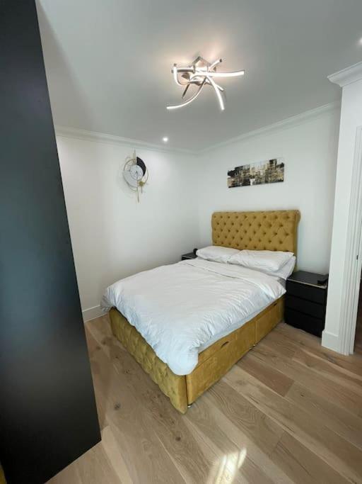 3 Bed smart home - canary wharf