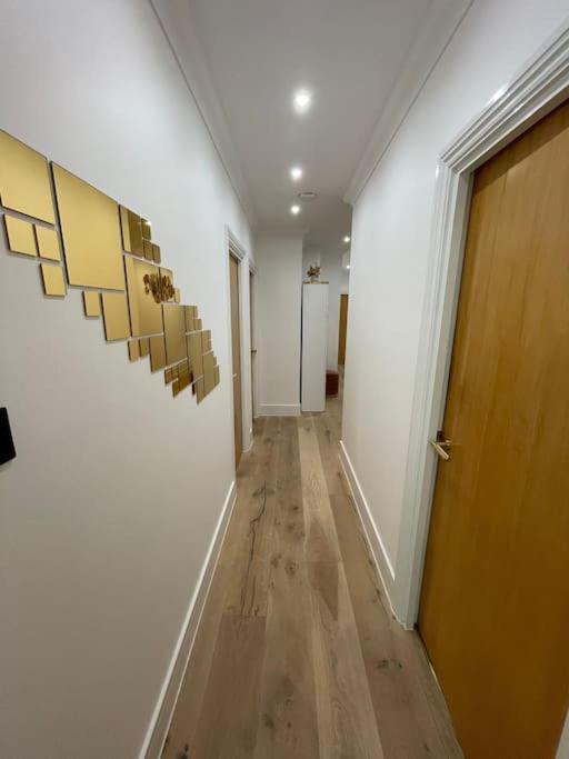 3 Bed smart home - canary wharf
