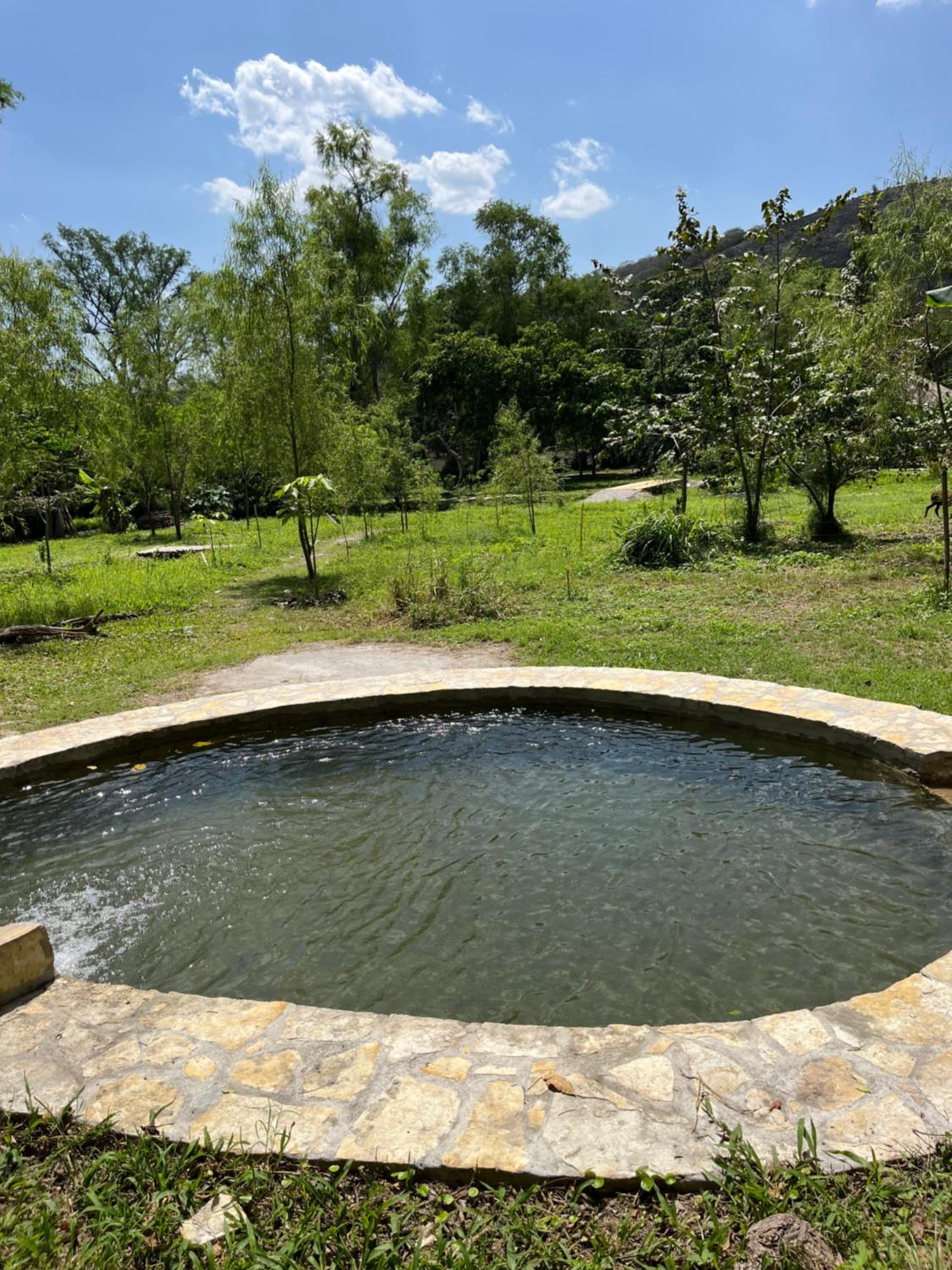 Cabañas Los Apantles Huastecos Cascada de Tamul view 4