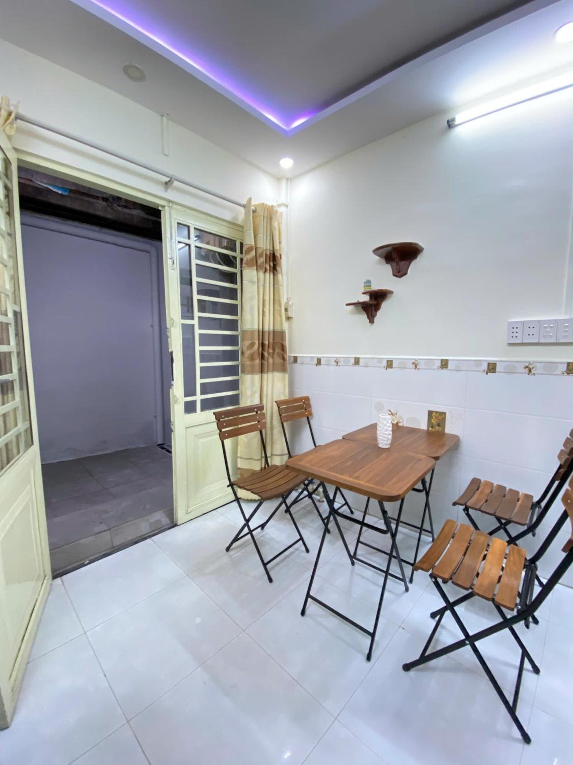 Lavie House HCM - 2 Bedrooms House- Near Bui Vien street