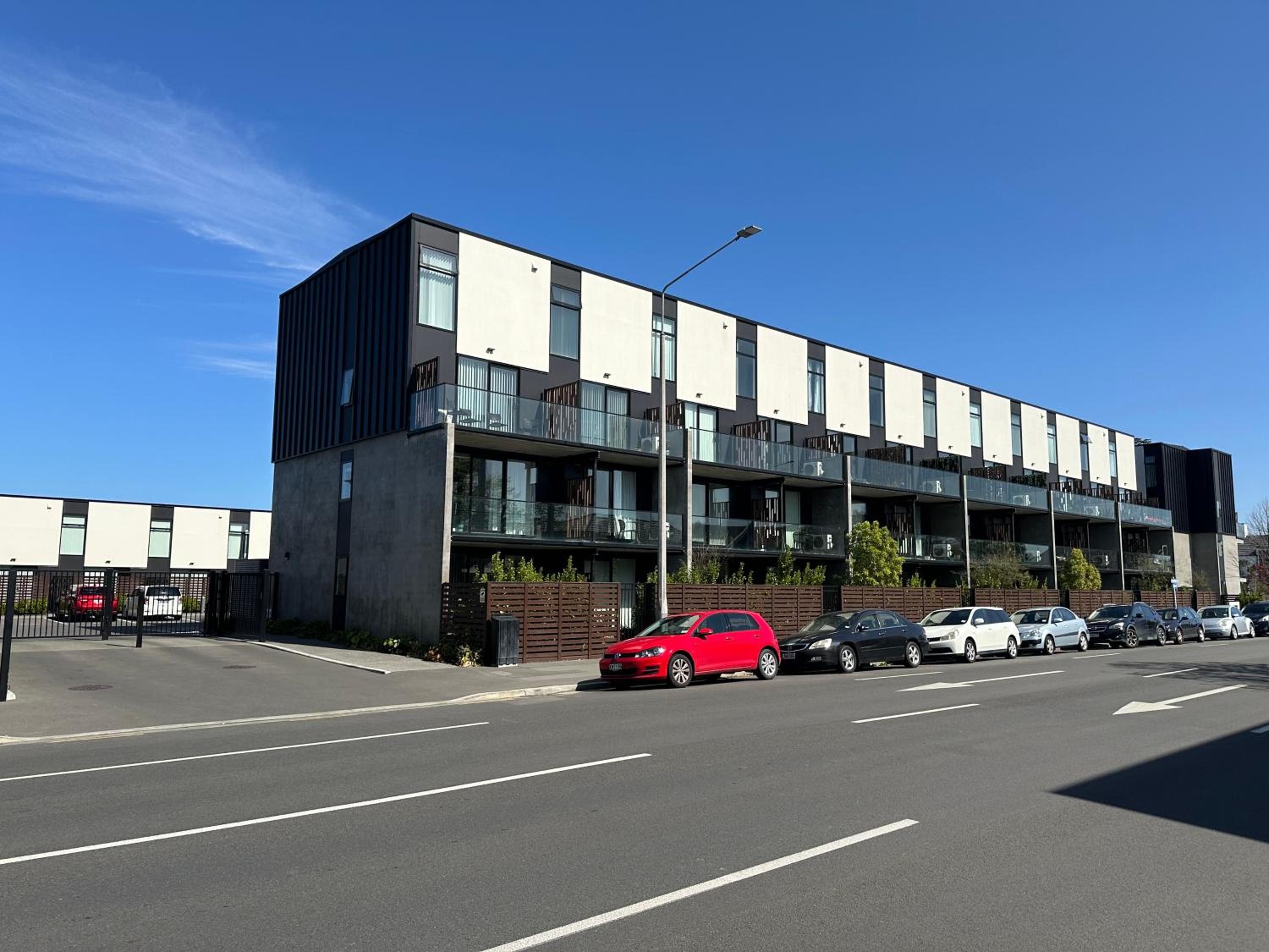 Central ChCh Studio Modern, Quiet & Private