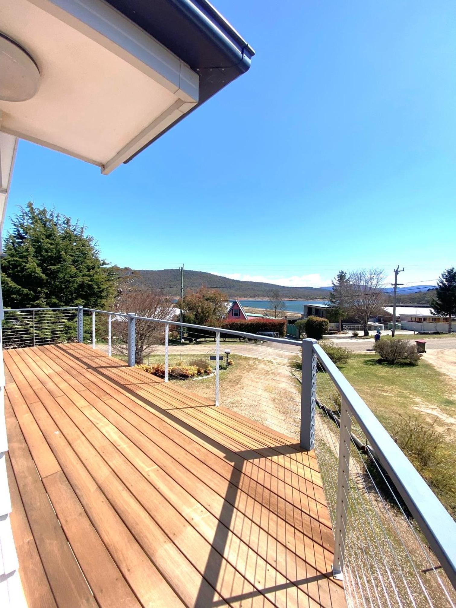 Anglers Reach Lakeside Village