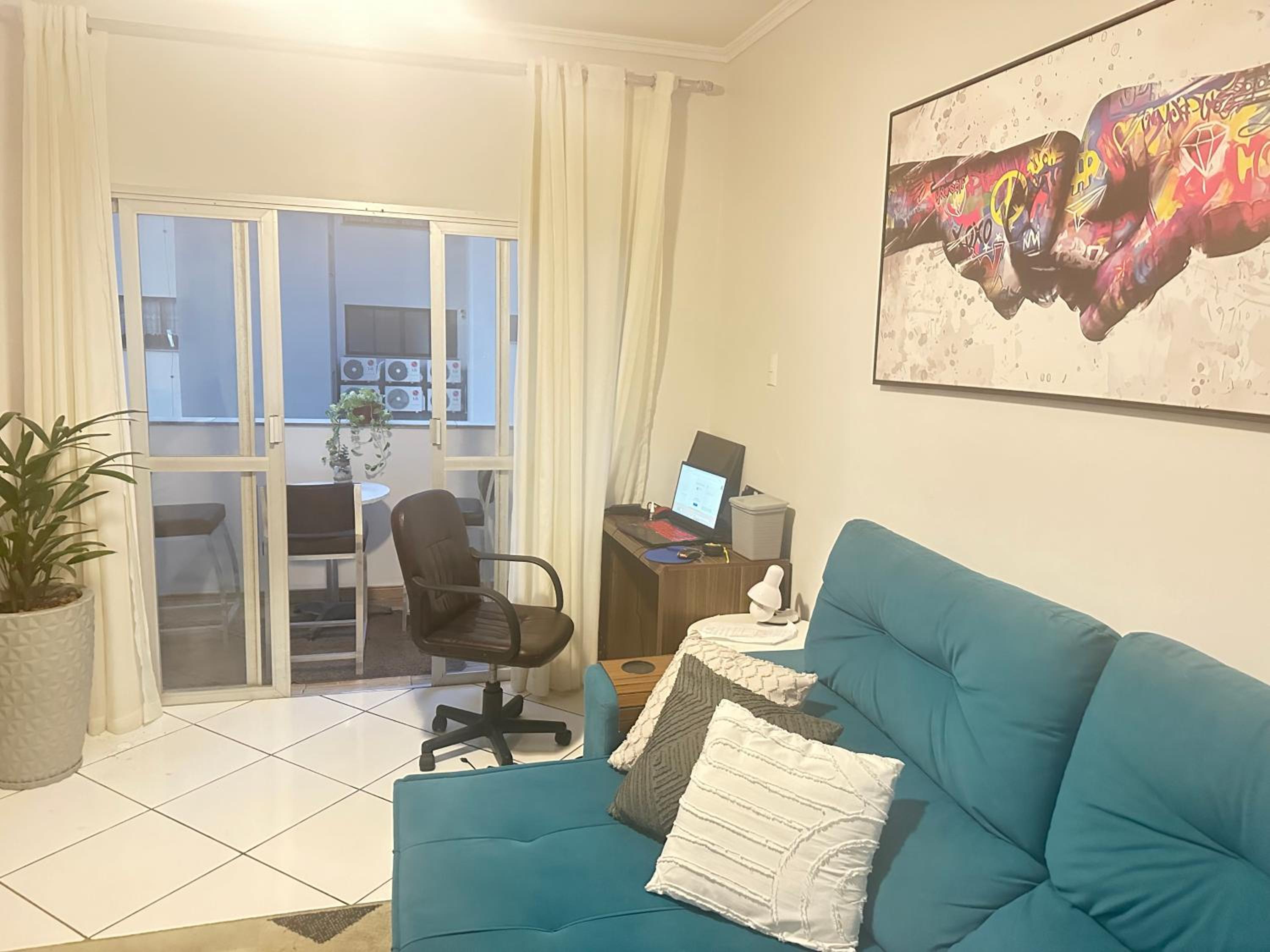 Localização, ar, mercado 24 horas, vista mar, Wifi