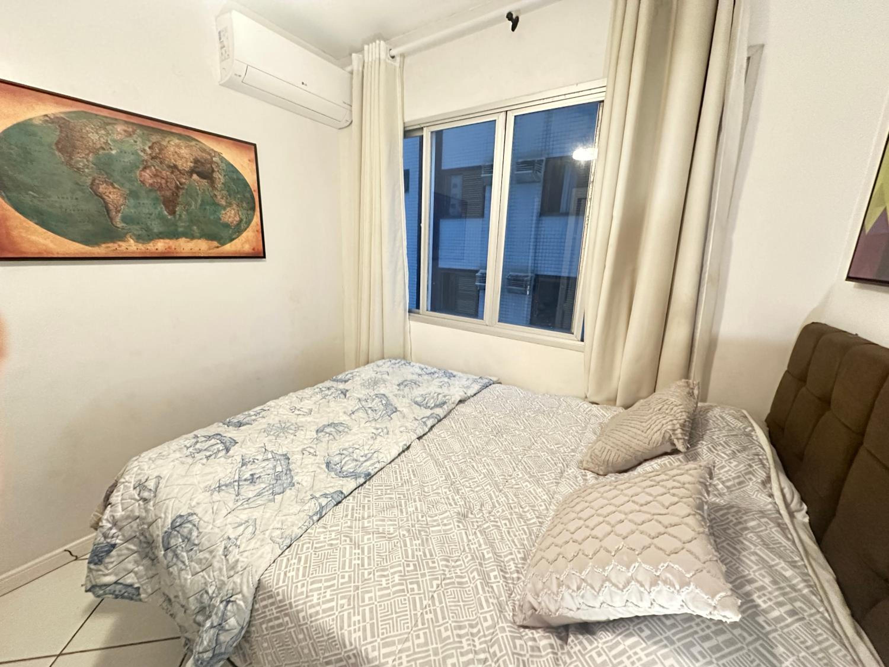 Localização, ar, mercado 24 horas, vista mar, Wifi