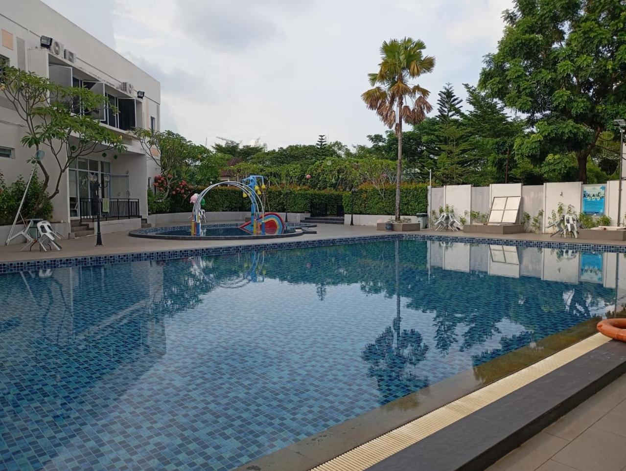 SleepRest @ Grand Orchid view 3