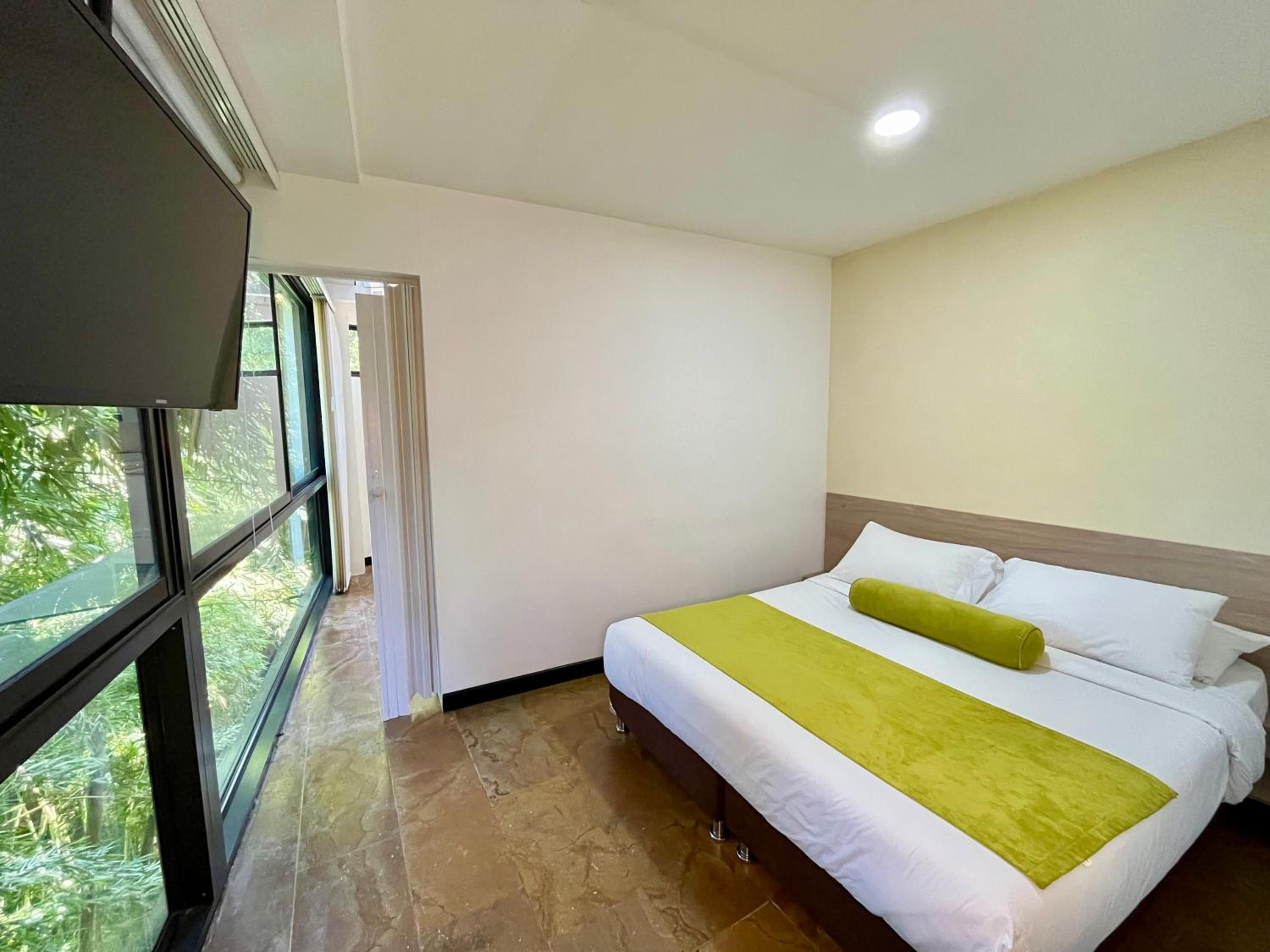 Room in BB - Suite Presidencial en hotel proximo al aeropuerto