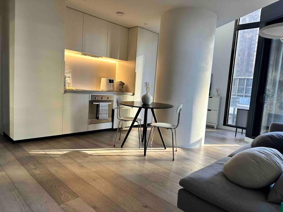 Hidden Loft - Luxury in the Heart of Melbourne