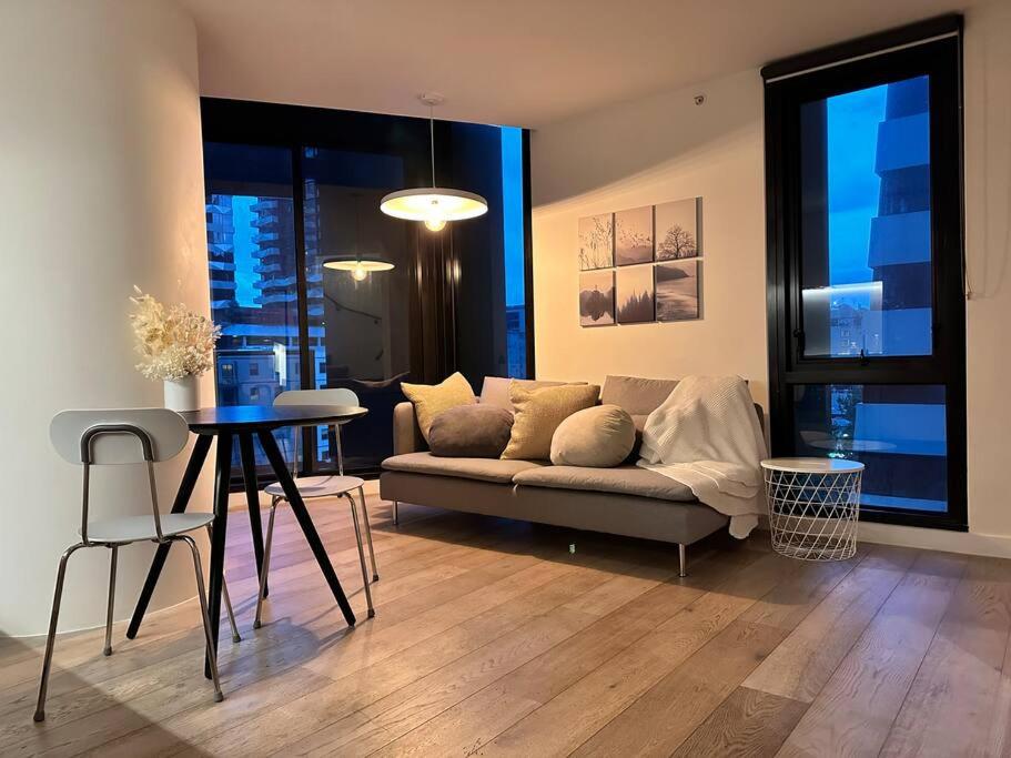 Hidden Loft - Luxury in the Heart of Melbourne